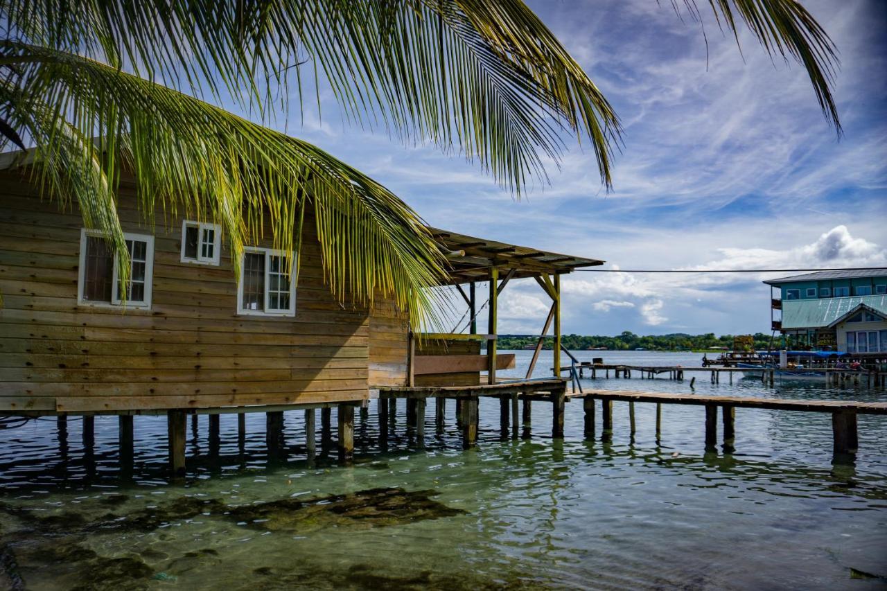 Hostal On The Sea Bocas del Toro Buitenkant foto